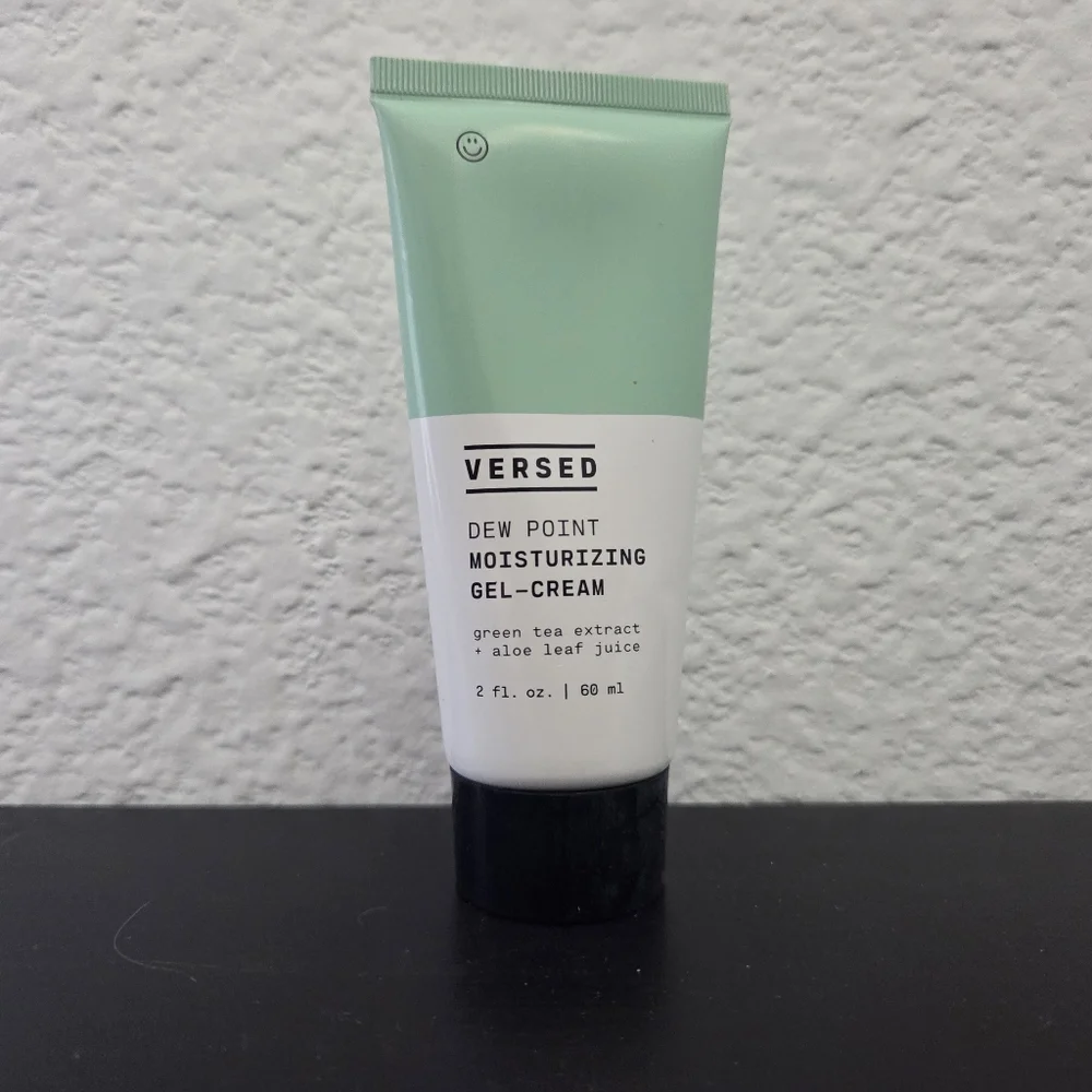 Versed DEW POINT Moisturizing Gel Cream